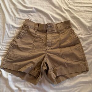 Old Navy Women's Tan Cargo Shorts Never Worn!